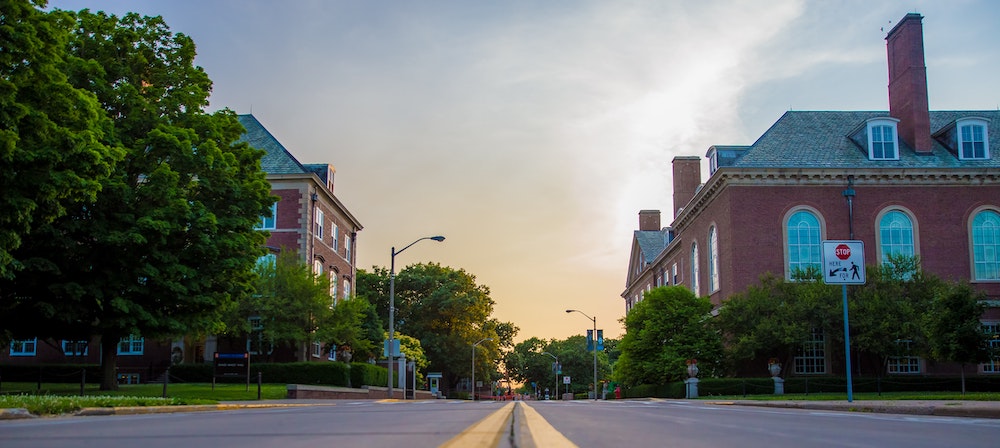 UIUC Scholarships - Full Scholarships at the University of Illinois Urbana Champaign