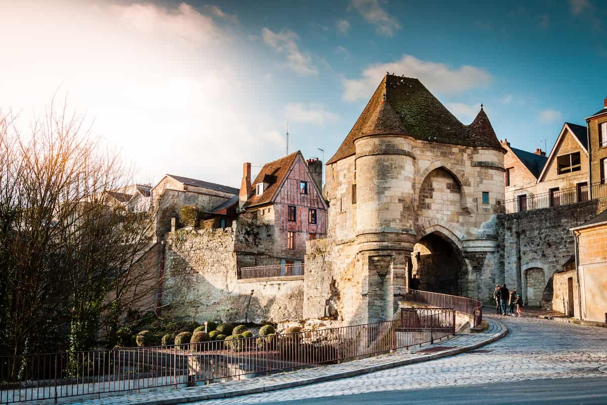 Should I Study French or German in College? Castle landscape